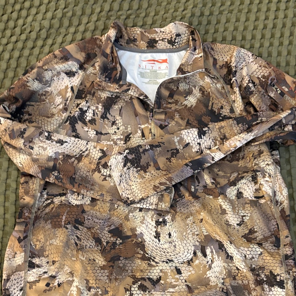 Men’s Sitka Camo Half-Zip Hunting long sleeve shirt - Brown/Tan - Picture 3 of 3